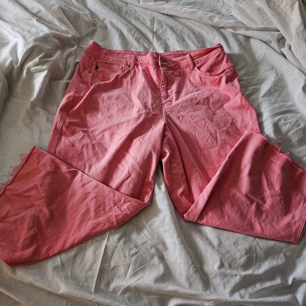 Judy Blue Garment Dyed Pink Cropped Jeans Size 20W - Picture 3 of 8
